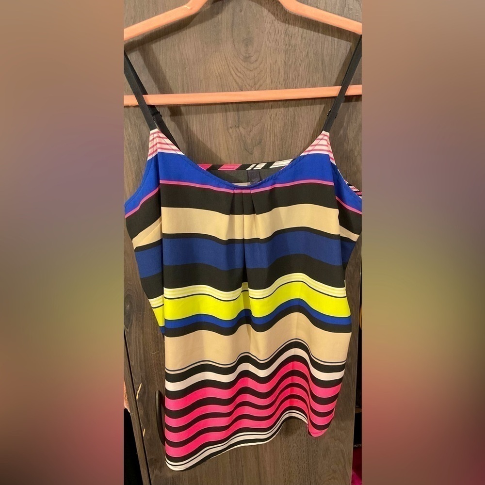 Jessica Simpson tank, beautiful, bright color combination, new condition, medium